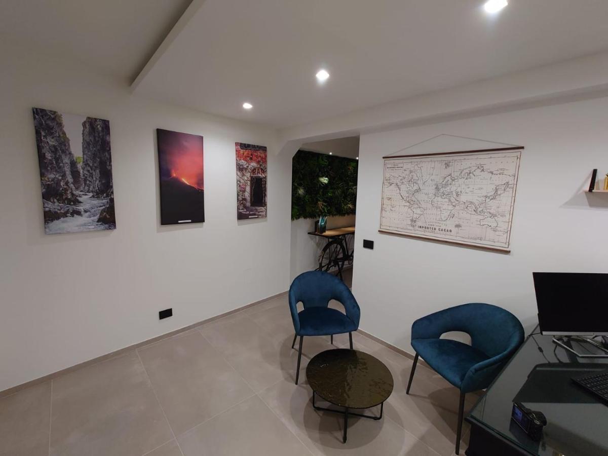 Don Turi - Charming Room Giardini Naxos Exterior photo